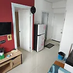 Apartement Green Pramuka 2Br Suite Room